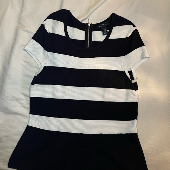 🖤White House🖤Black Market🖤 Sz L Top🖤 - Picture 3 of 7